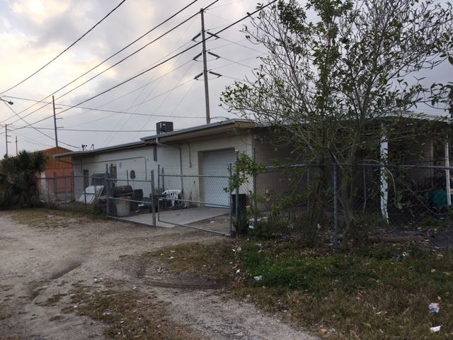 Arts Warehouse Annex: 536 28th St S, Saint Petersburg, FL 33712
